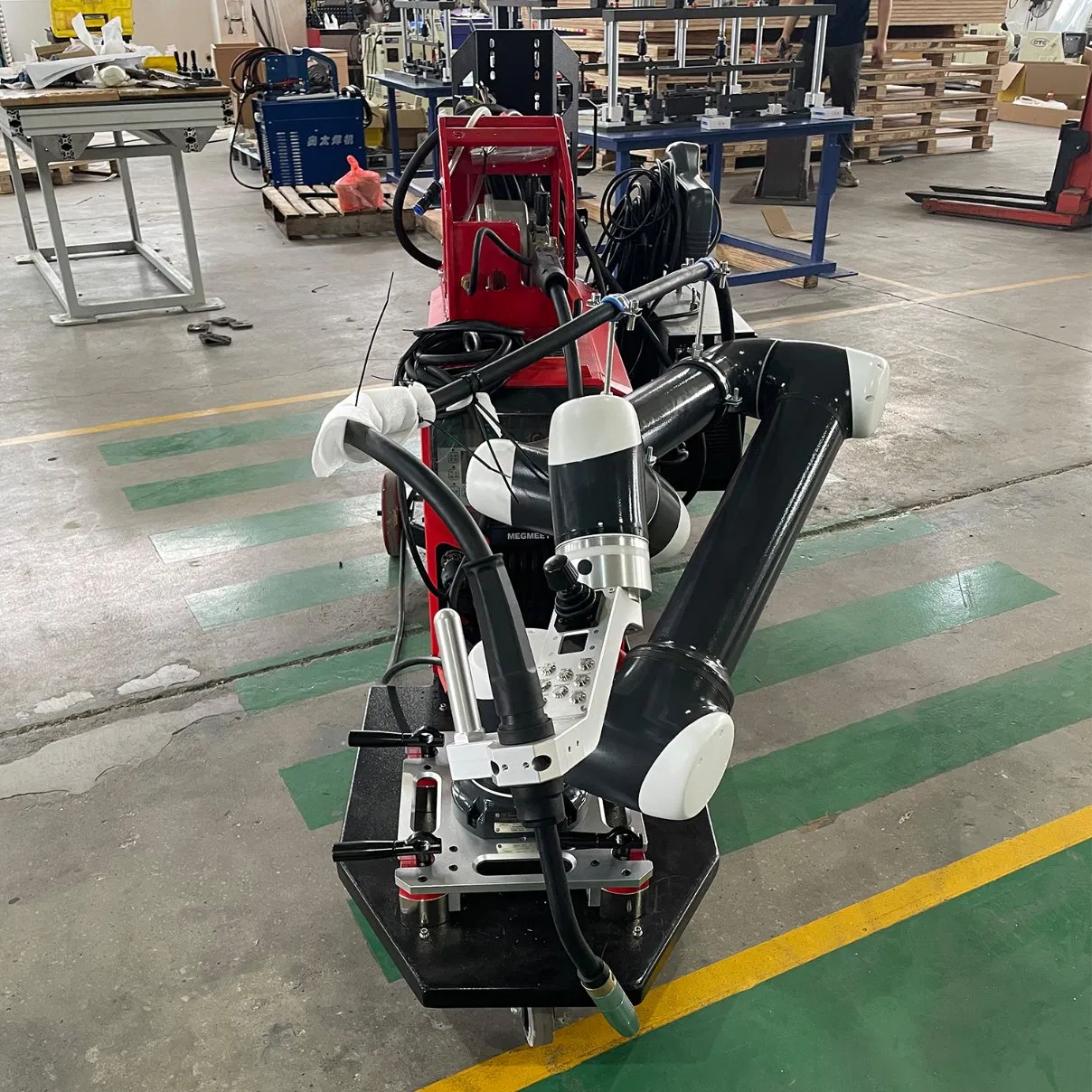 Cobots Welding by Enhancing Productivity, Precision, and Efficiency for Factory