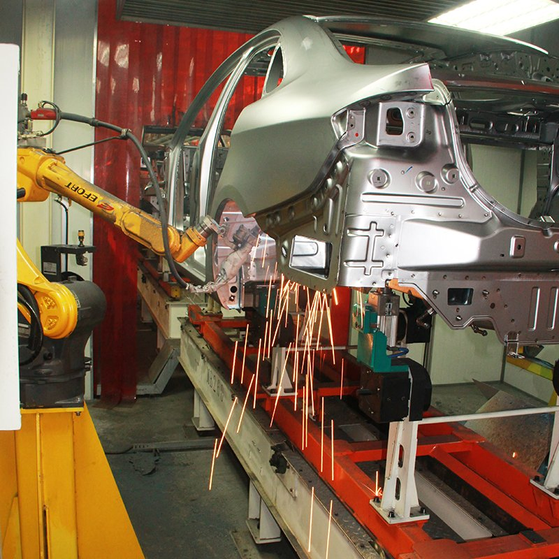 Heavy-Duty Welding Robot with High Payload Capacity for Steel