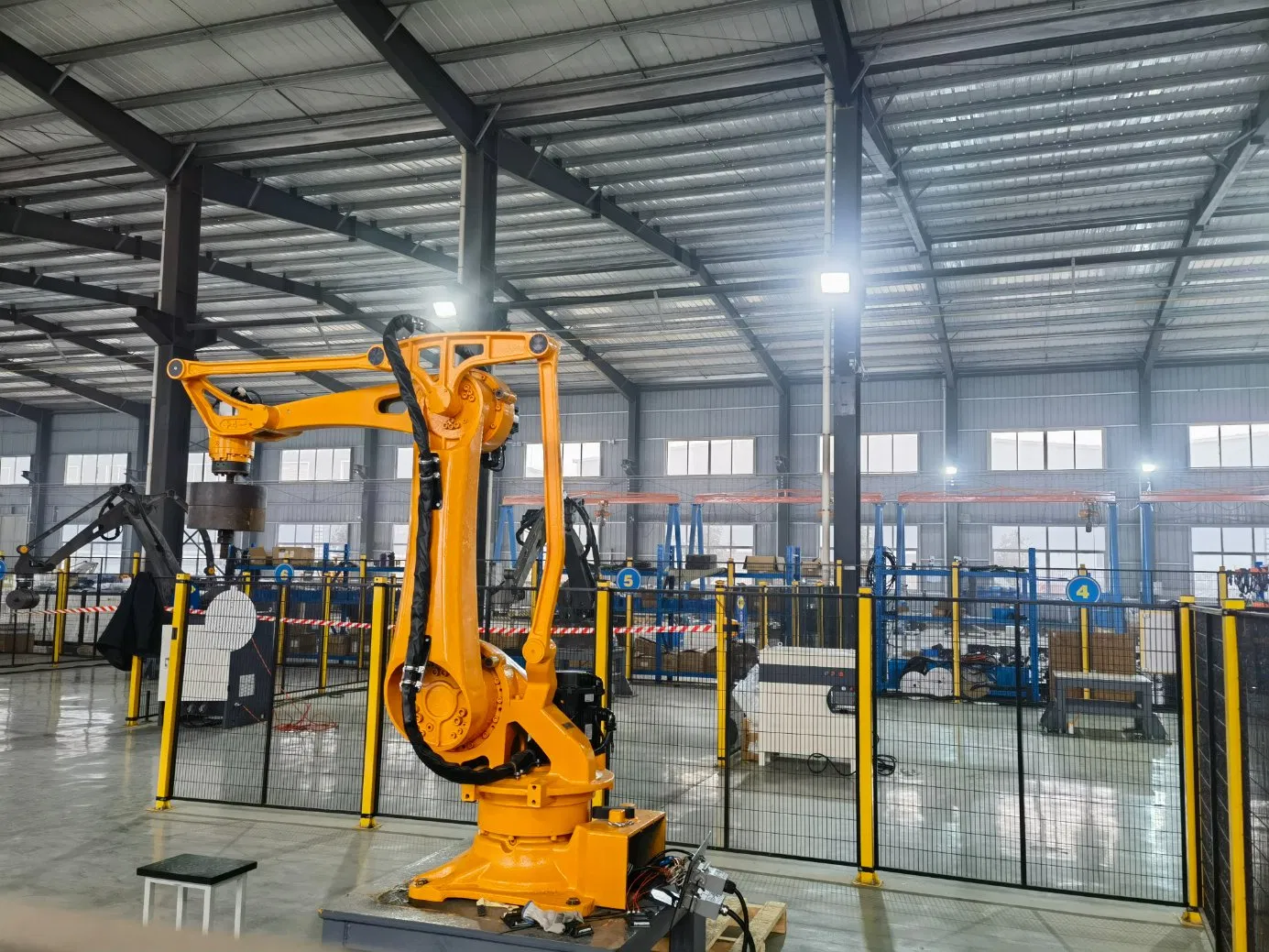 High-Efficiency 6-Axis Robotic Palletizing System