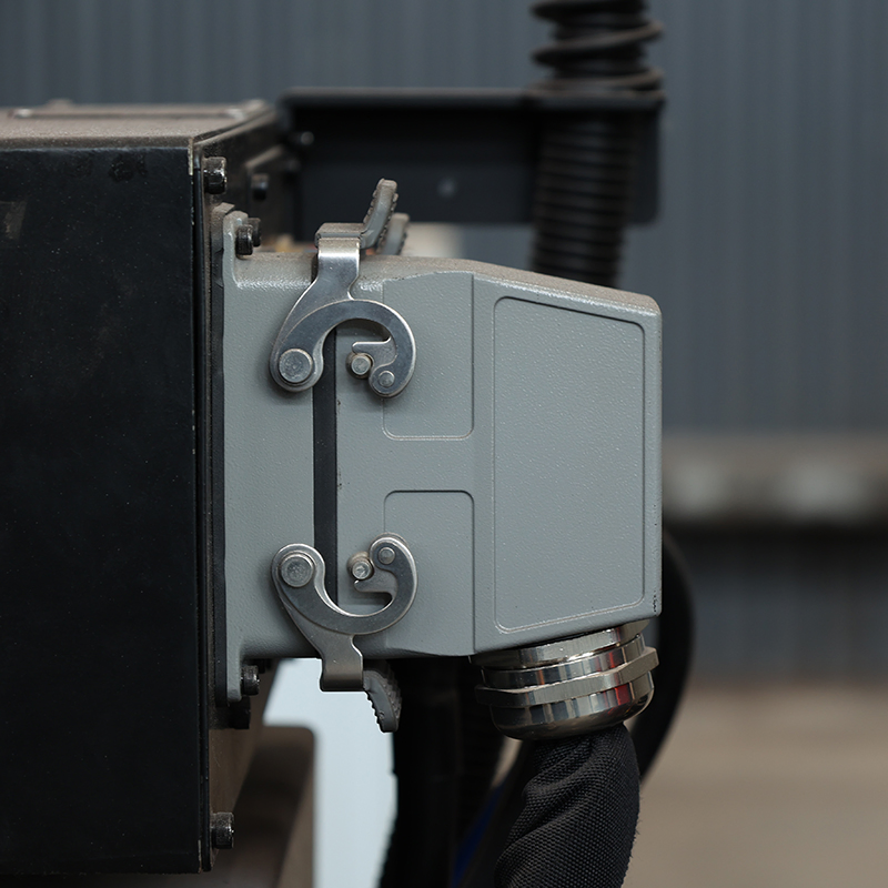 Zmde High-Precision MIG Welding Workstation with Smart Robotic Arm