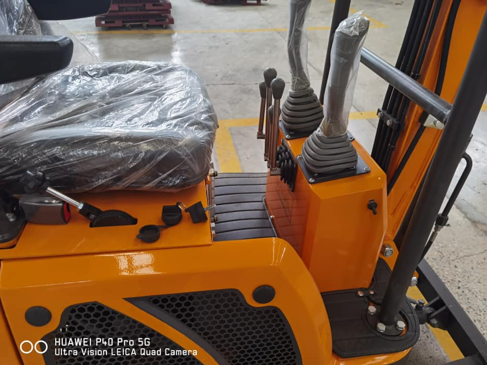 Compact Hydraulic Mini Crawler Excavators for Tight Spaces