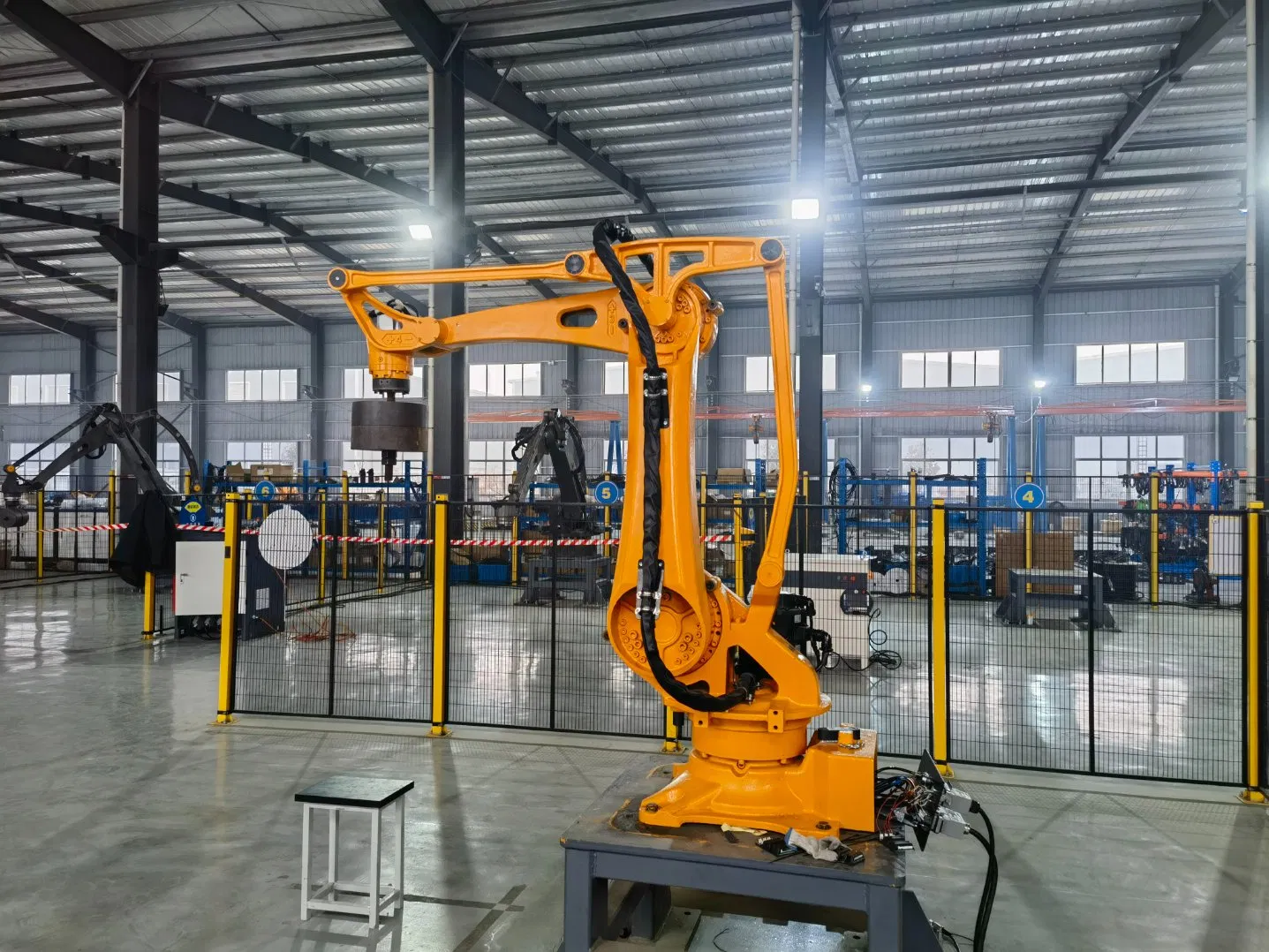 High-Efficiency 6-Axis Robotic Palletizing System