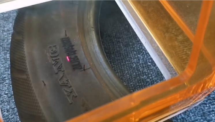 Handheld 20W 30W Laser Marker for Outdoor Aluminum Plastic Materials