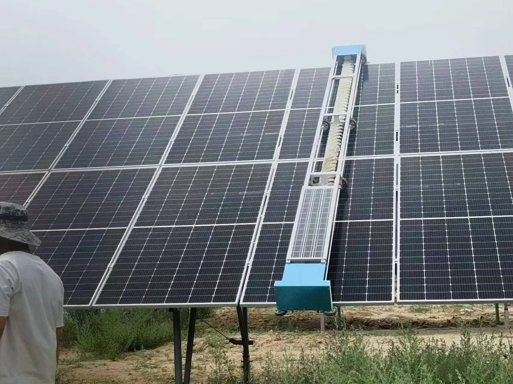 Solar Panel Cleaning Robot with Remote-Control Crawler Robotic Cleaner for Photovoltaic Washing