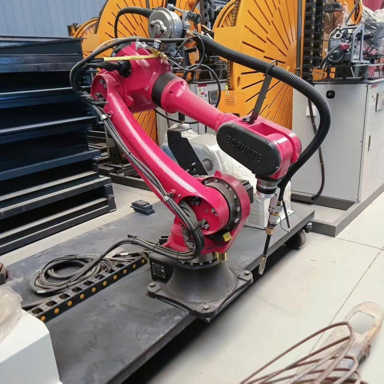 Reliable Gantry Welding Robot for Efficient Production Lines
