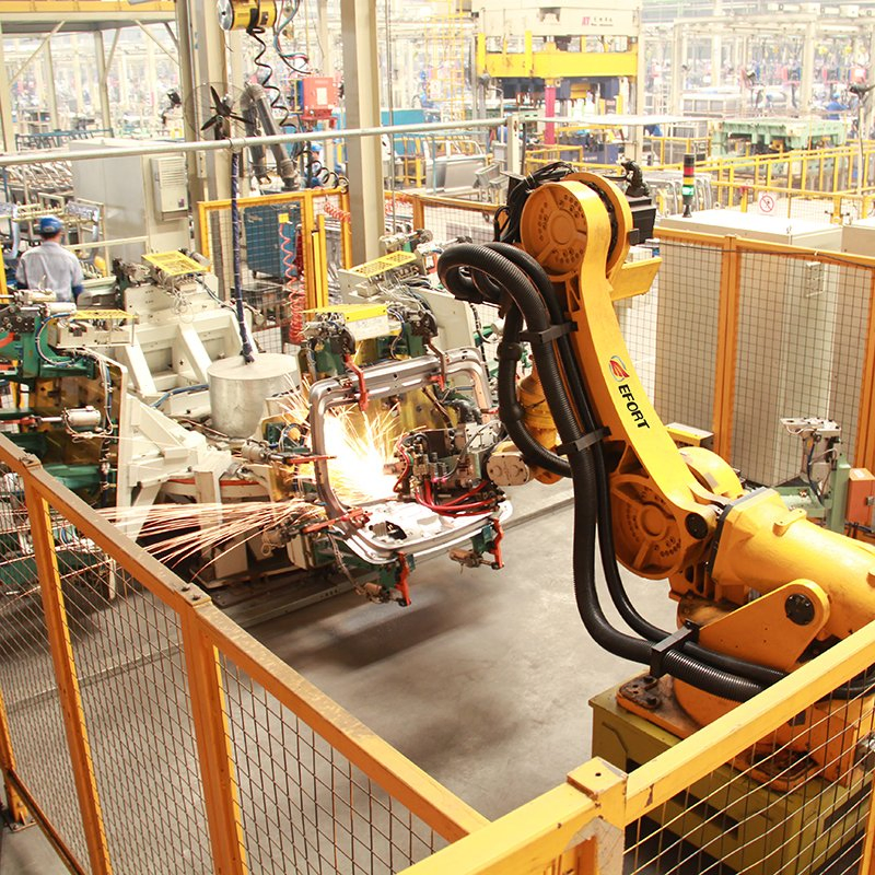 Heavy-Duty Welding Robot with High Payload Capacity for Steel
