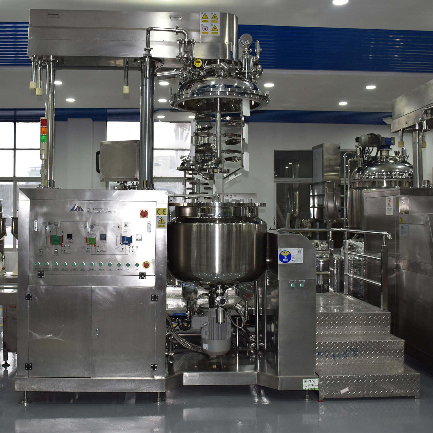 Professional OEM Cosmetic Cream Making Machine Vacuum Emulsifying Mixer Factory Direct Sale for Global Brands