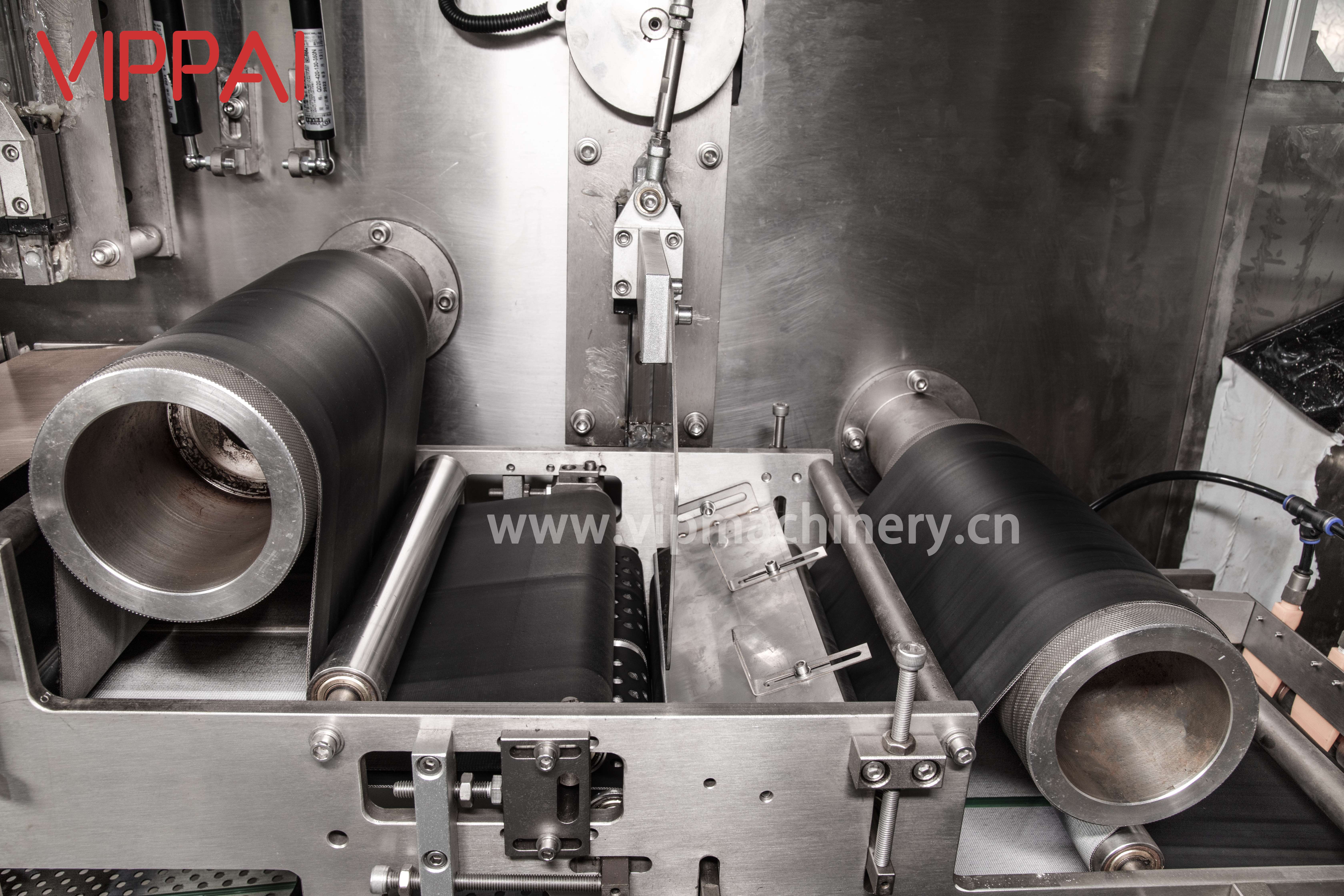 VIPPAI High Productivity Beauty Cosmetic Facial Mask Production Line Full Automatic Cosmetic Face Mask Making Machine 7000