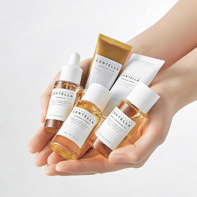 SKIN1004 Madagascar Centella Travel Kit Korean Skin Care Face Toner Ampoule Soothing Cream Cleansing Oil Moisturizing Anti-Aging