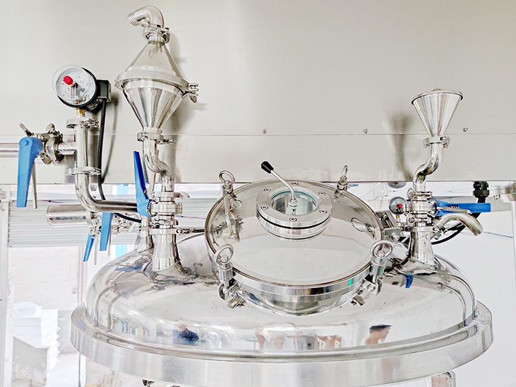 High Quality Facial Mask Vacuum Emulsifying Mixer Skin Lotion Making Machine Soothing Repair Cream Production Equipment