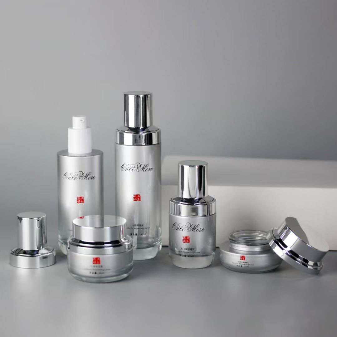 Matt White Gold Cap Skincare Packaging 40ml 120ml 50g Toner Pump Bottle For Face Serum Luxury Cosmetic Packaging With Box