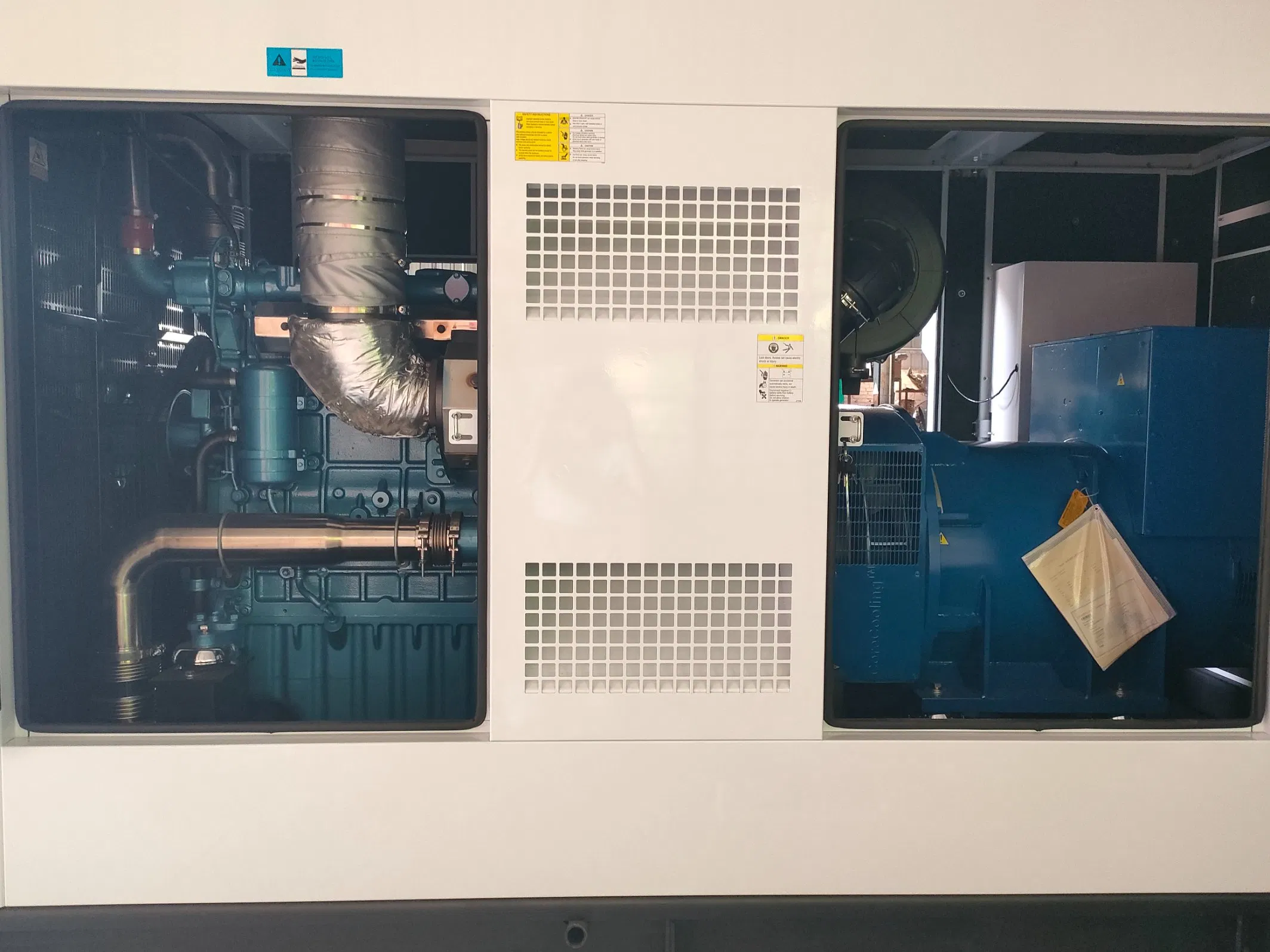 Generador Silencioso Weichai Baudouin de Tres Fases 8m33D800e200 640kw 800kVA 900kVA 1000kVA 1MW para un Sistema Híbrido de Mini Red
