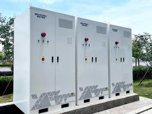 215 Sistema de Generación de Energía Solar Fotovoltaica en kWh con Almacenamiento de Batería y Respaldo de Energía en Parque Industrial Contenedor de Esencia con Refrigeración por Aire
