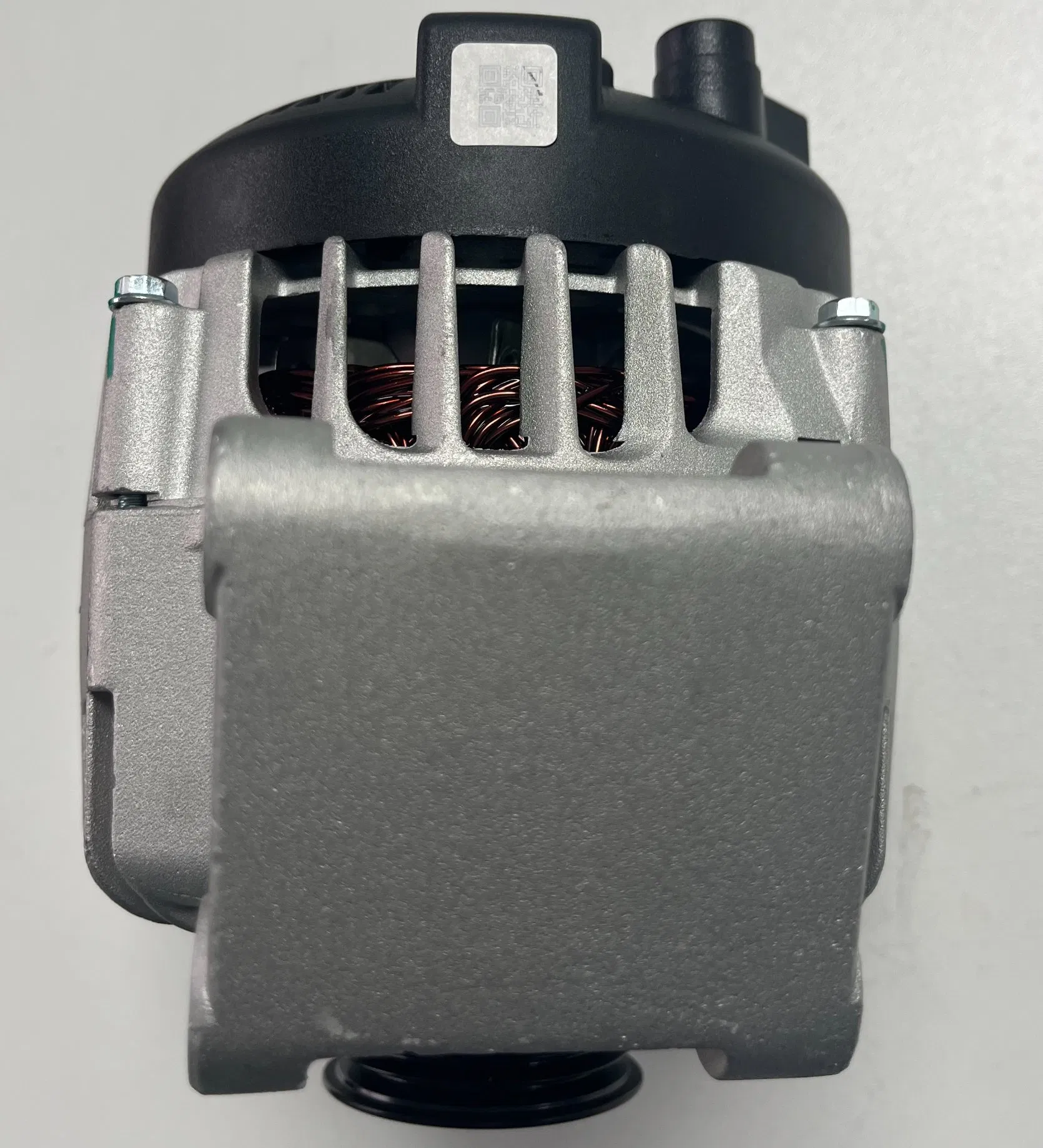 Generador de AC de fábrica a precio de fábrica 12V stock directo de fábrica entrega adecuada para Ford y otros modelos