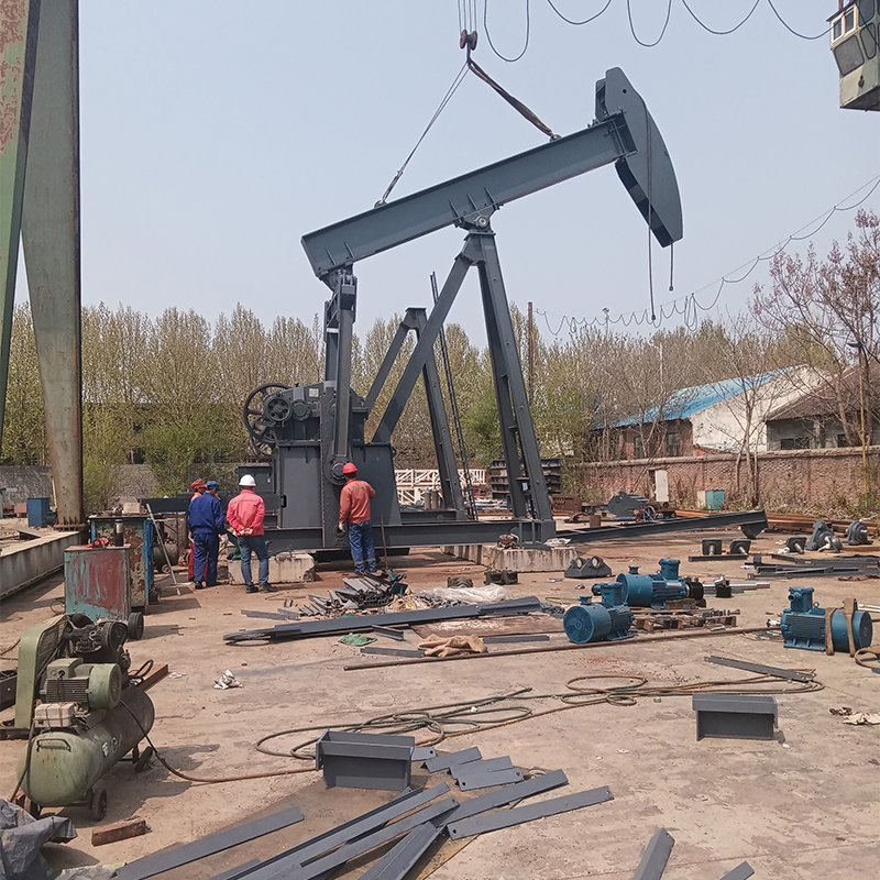 Unidad de bombeo de campo petrolero para extracción de petróleo con larga vida útil