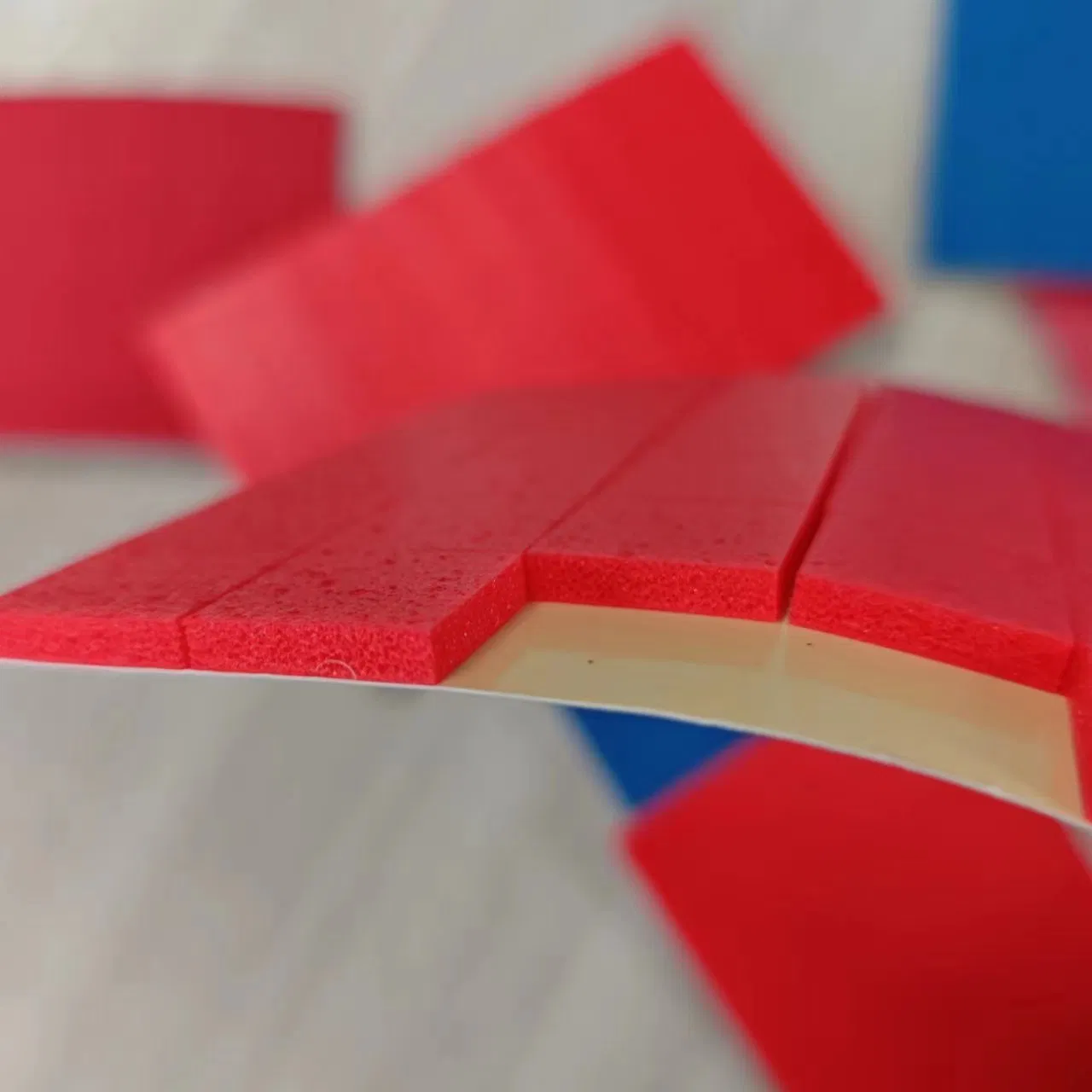 Durable 18X18mm Red PVC Pads for Glass Shipping Protection