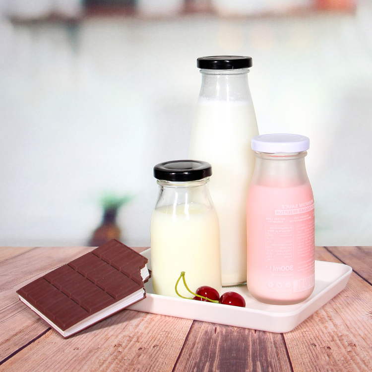 Quick Delivery Empty 1 Liter Glass Takeaway Milk Bottles for Sauce