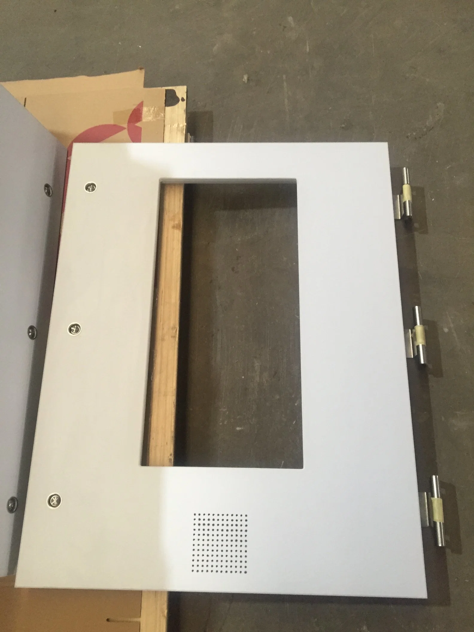 Aluminum Core Sound Insulation Customized Processed Plywood Board for Train Roof