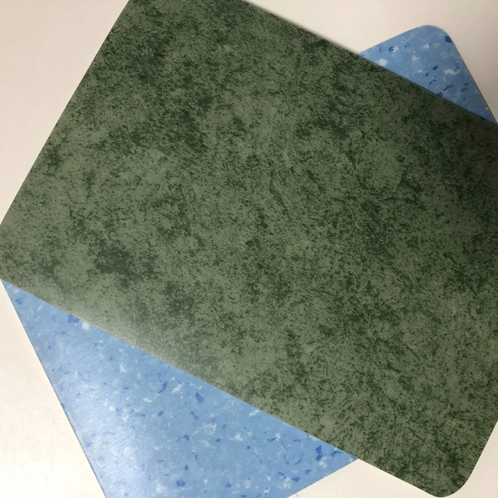 Soft Easy-Clean Commercial Flooring for Children Bedrooms with Active Safe Fun Play Areas