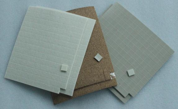 Durable 18*18*4mm Protective EVA Adhesive Pads for Packaging