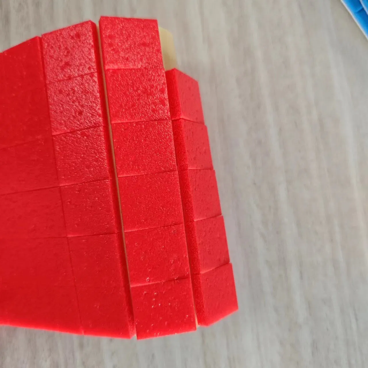 15*15*3.8mm on Rolls Red PVC Pads Rubber Adhesive Cling Foam Glass Shipping Separator Pads