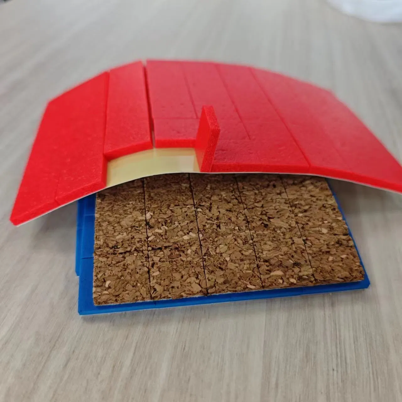 15*15*3.8mm on Rolls Red PVC Pads Rubber Adhesive Cling Foam Glass Shipping Separator Pads