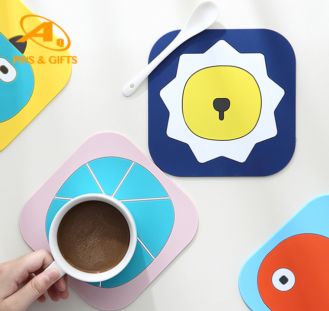 Eco-Friendly Customized Design Soft Cup Mat Placemat Silicone Custom PVC Rubber Coaster Glasscoaster Bar Runner Promotional (Promotion) Gift