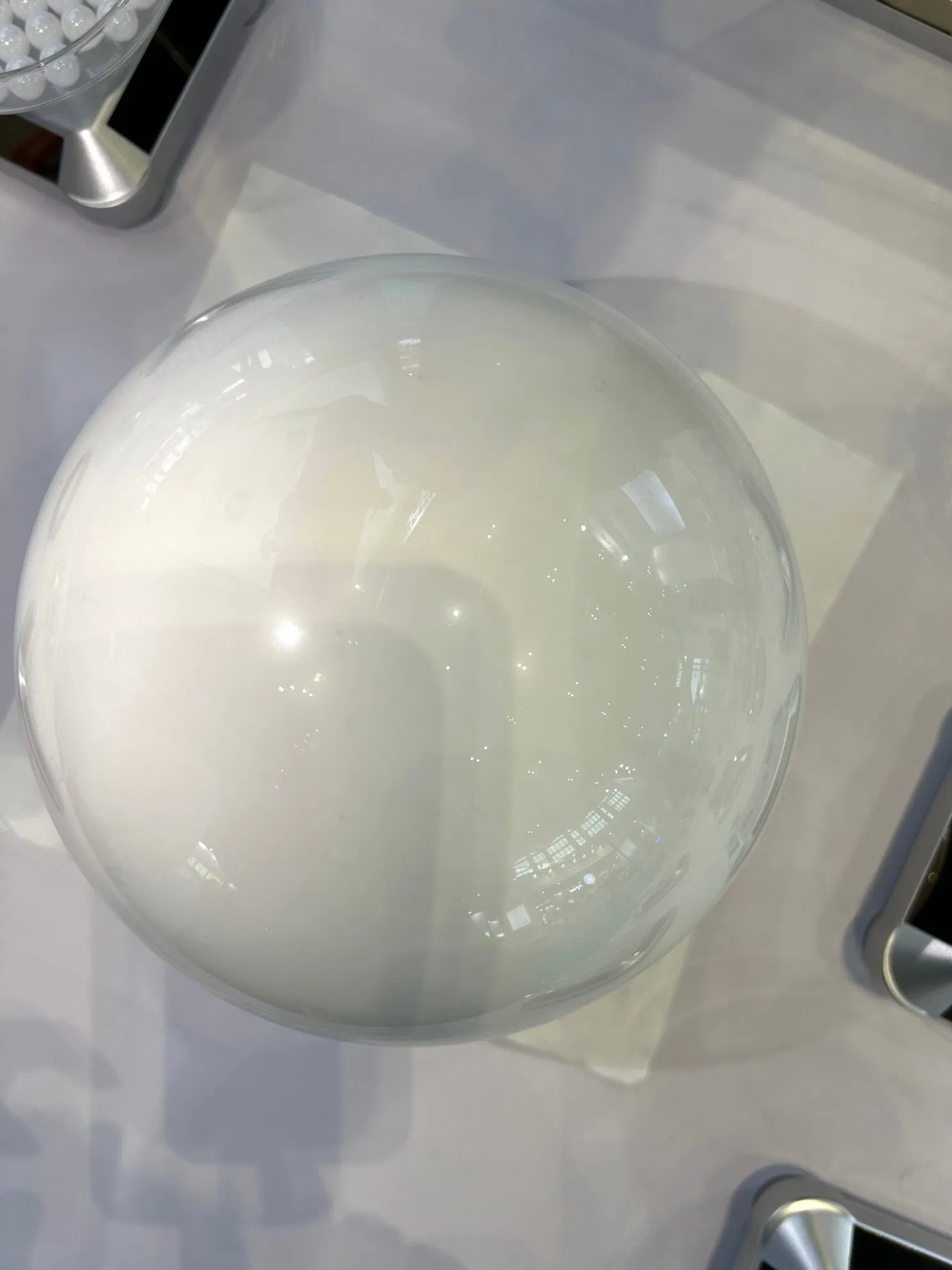 Al2O3 Aluminium Oxide Ceramic Balls 1.0mm 2.0mm 3.175mm 5.556mm 7.938mm 9.525mm 12.7mm for Bearing/Grinding/Valve/Auto Parts