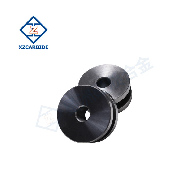 Customized Silicon Carbide Bearing Ball Polished Hollow Tungsten Ball Widely Used for Ball Valves, Oil-Field Industry.