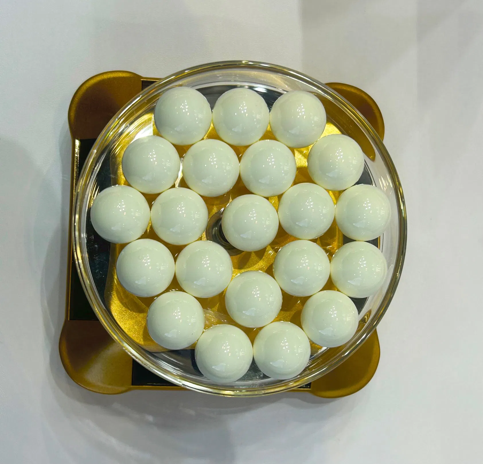 Al2O3 Aluminium Oxide Ceramic Balls 1.0mm 2.0mm 3.175mm 5.556mm 7.938mm 9.525mm 12.7mm for Bearing/Grinding/Valve/Auto Parts