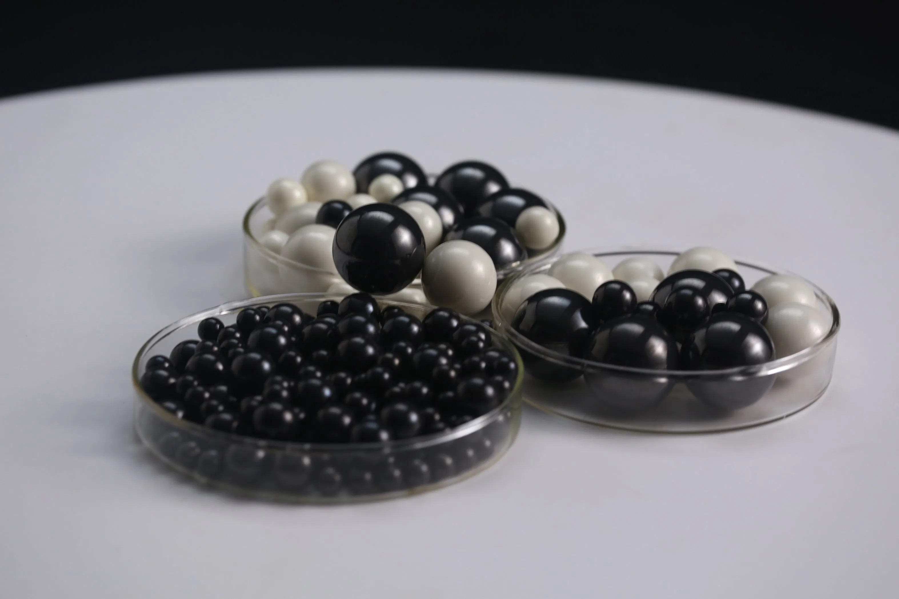 Zys Ceramic Bearing Balls Si3n4 Ceramic Balls 1.588mm for Ball Bearing and Ball Valve