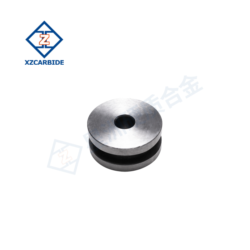 Customized Silicon Carbide Bearing Ball Polished Hollow Tungsten Ball Widely Used for Ball Valves, Oil-Field Industry.