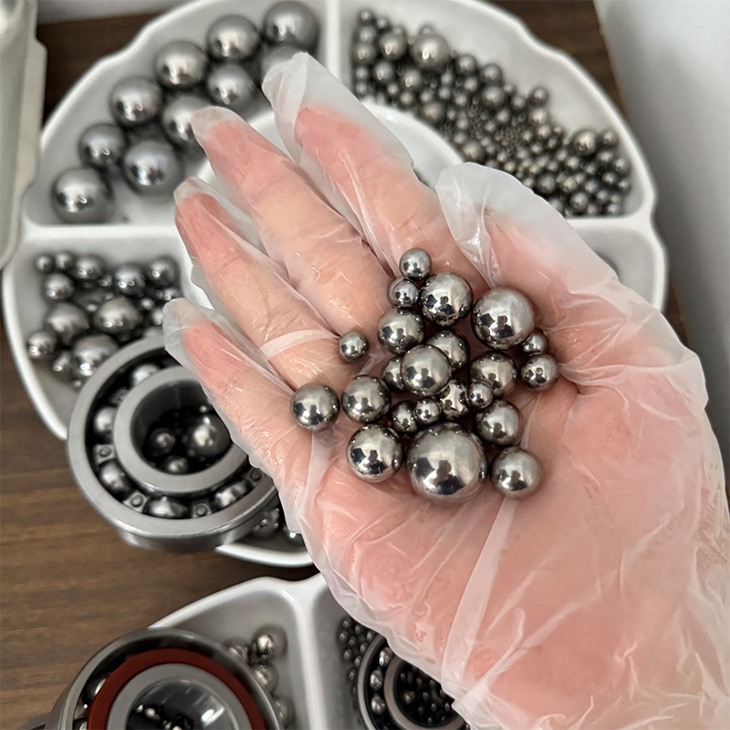 Factory Price High Precision Wear Resistant 6mm 8mm 9mm 10mm 12mm Stainless/Chrome/Carbon Steel Ball for Valve