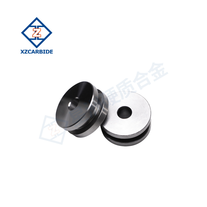 Customized Silicon Carbide Bearing Ball Polished Hollow Tungsten Ball Widely Used for Ball Valves, Oil-Field Industry.