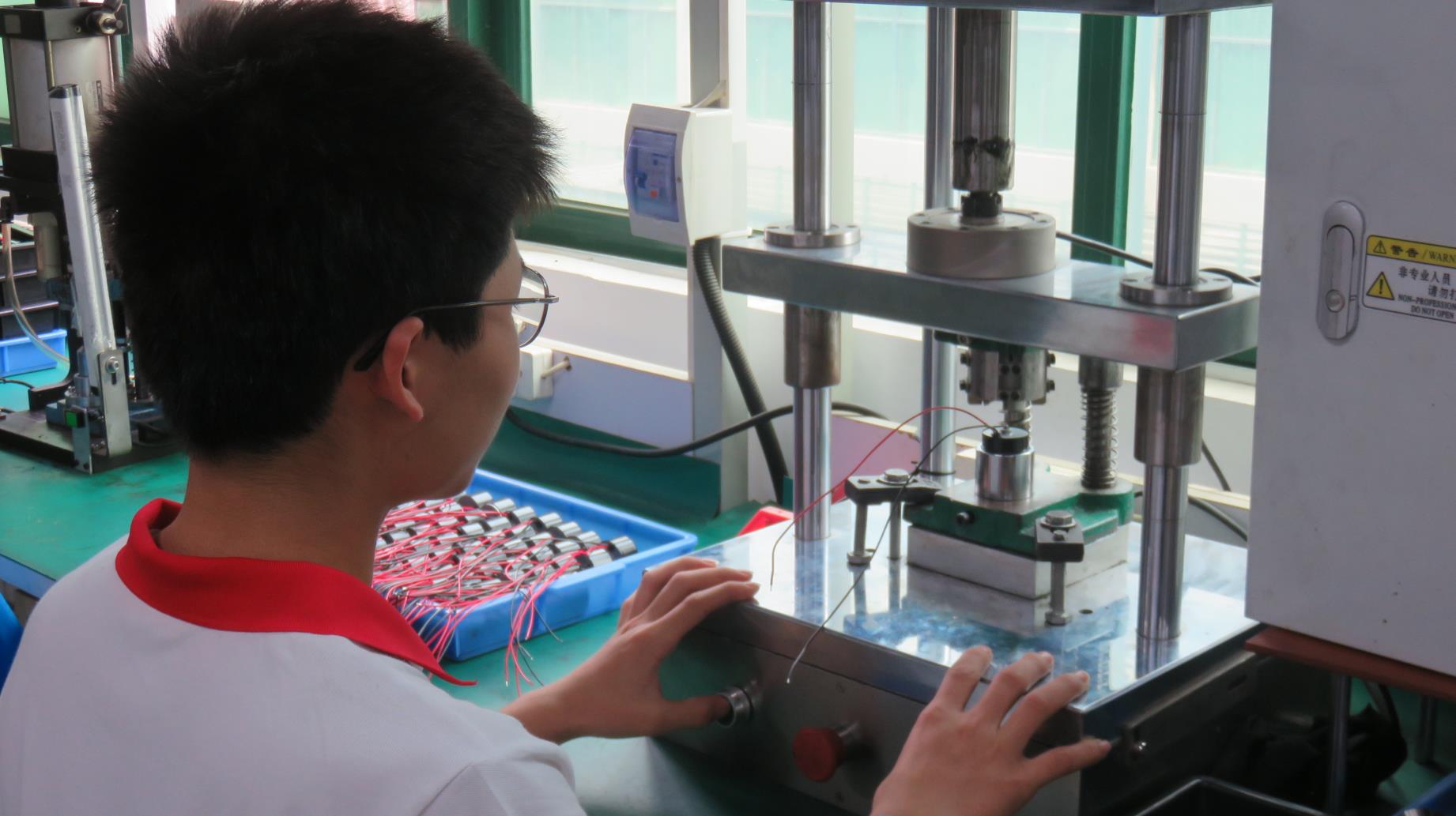 Motor final assembly step 1 at RSI Motors production line
