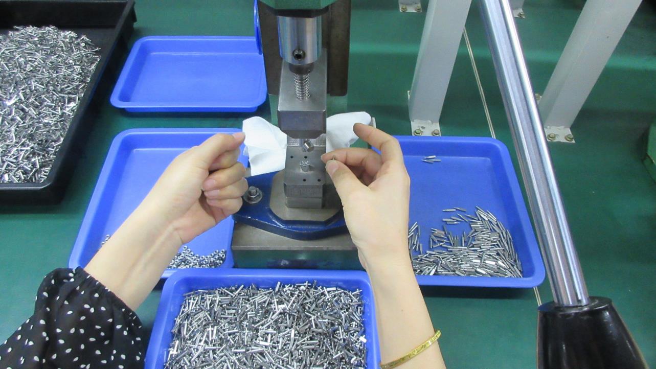 Reducer casing assembly step 3 at RSI Motors factory