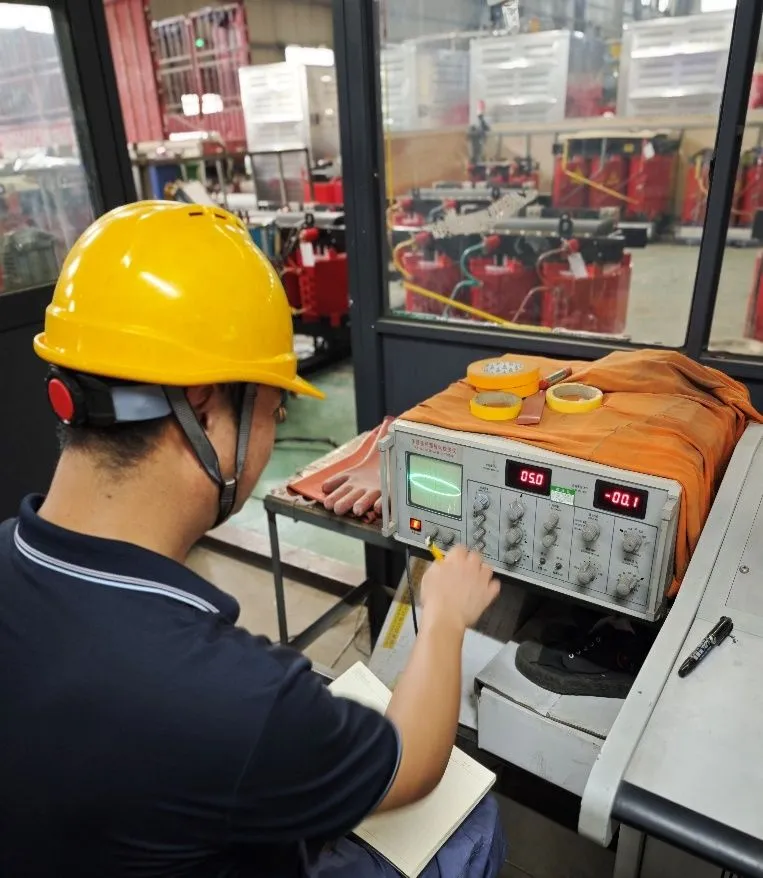 Sala de controle e teste de alta tensão