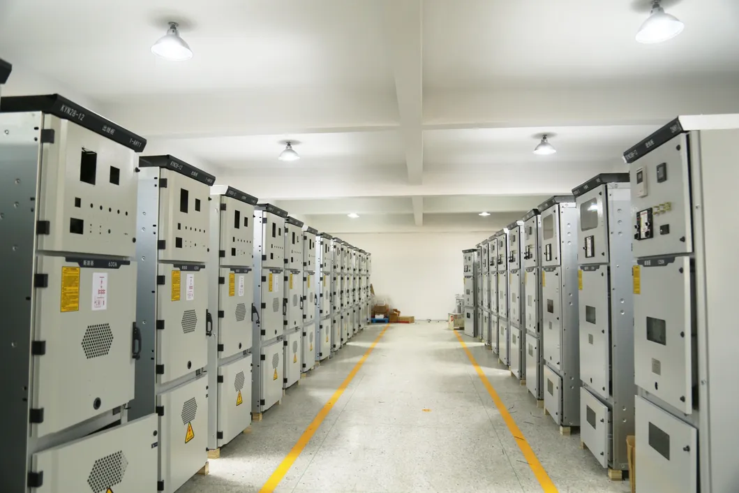 Kyn28A 11kv 12kv Painel de Distribuição de Energia Removível em Metal Clad para Uso Interno