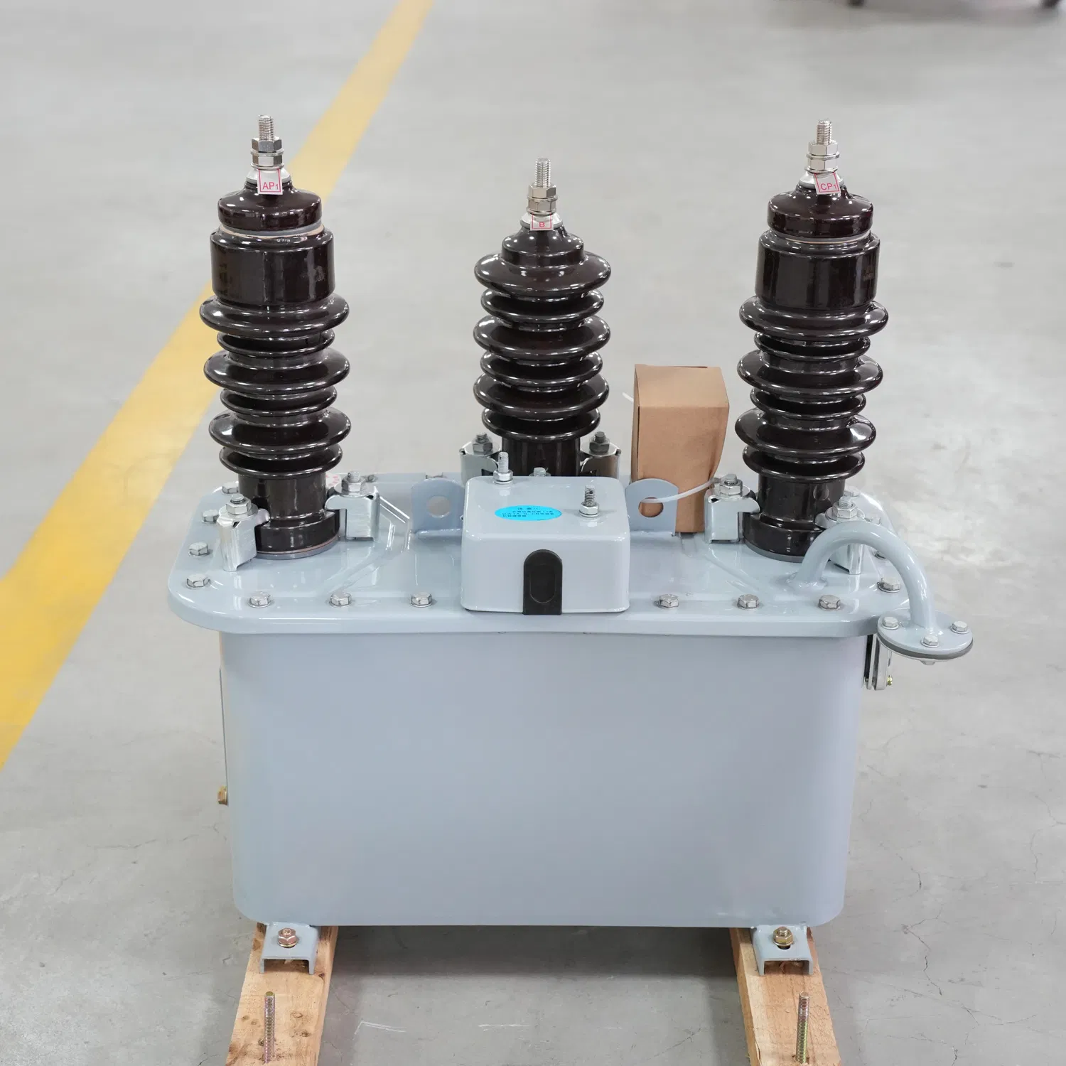 Transformador de Corrente Lzzbj9-10 10kv Interior Resina Epóxi Fundido Alta Precisão Classe 0.5 Norma IEC para Medição e Proteção de Relés