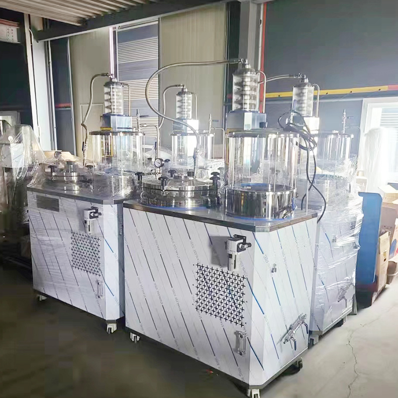 Tianhe Automatic Hot Equipment for Extraction of Herbal Extracts Vacuum Concentrator