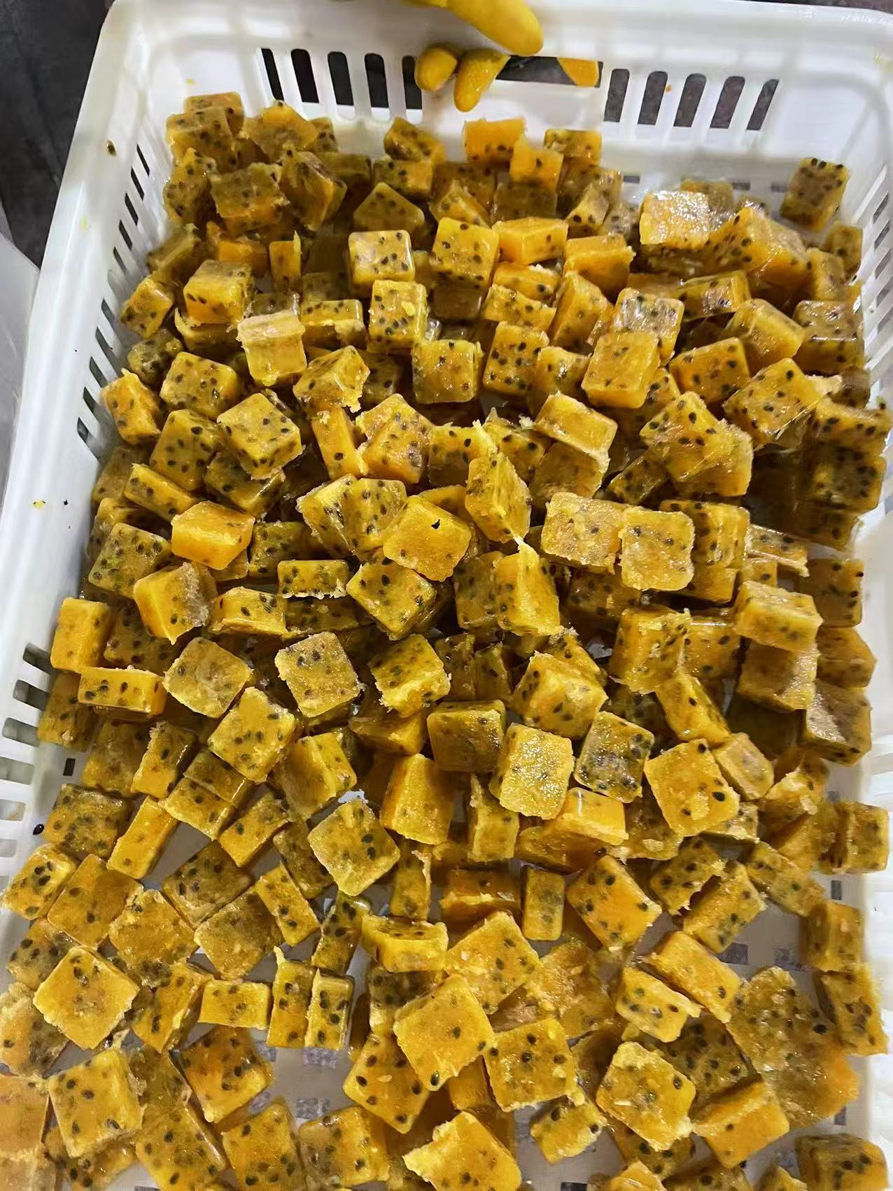 Direct From Factory IQF Frozen Passion Fruit Halves 14 Brix for Juicing