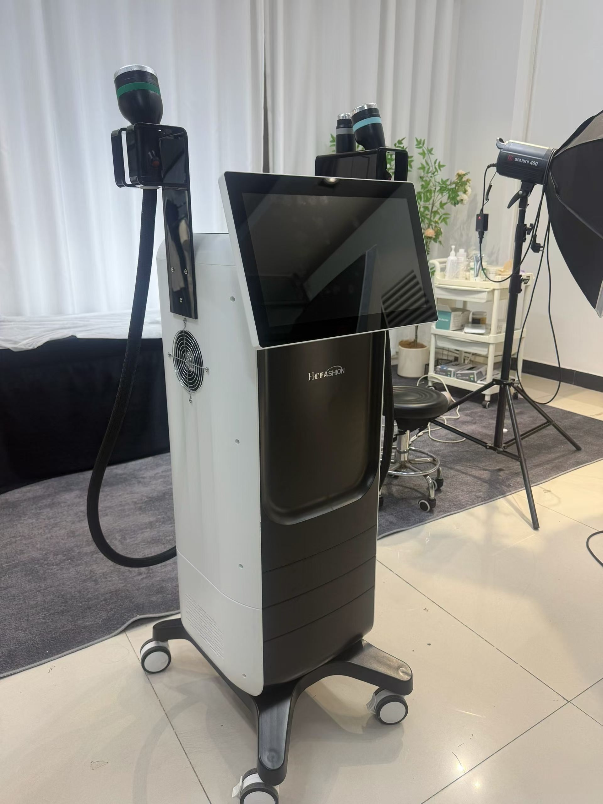 Onda PRO Cool Wave 2.45GHz RF Beauty Machine for Skin Tightening and Body Shaping