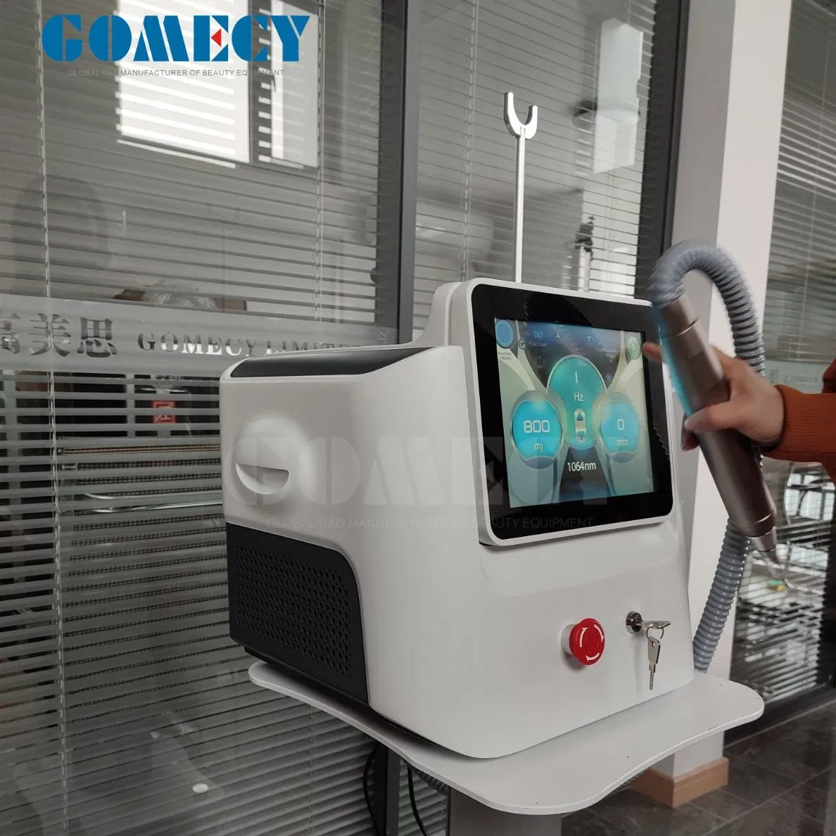 Portable Tattoo Removal ND YAG Laser Beauty Equipment 1064nm 532nm Laser Device