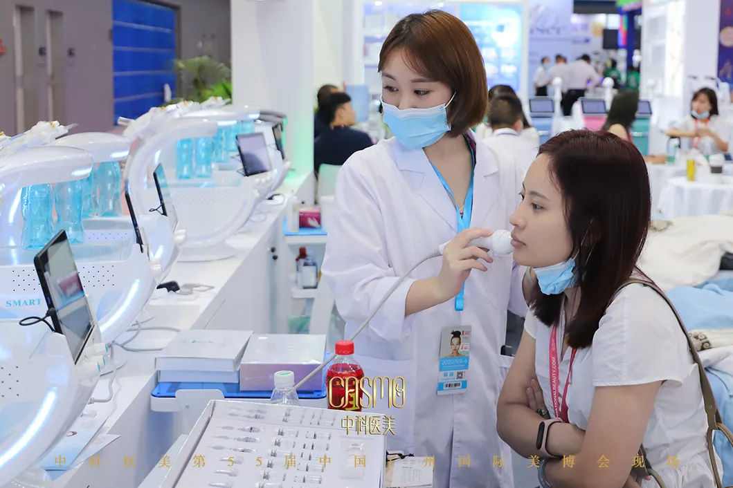 Portable Deep Cleaning Skin Care Facial Small Bubble Aqua Peel Beauty Device