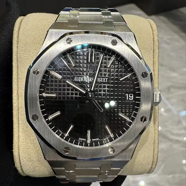 Audemars Piguet Royal Oak Front View