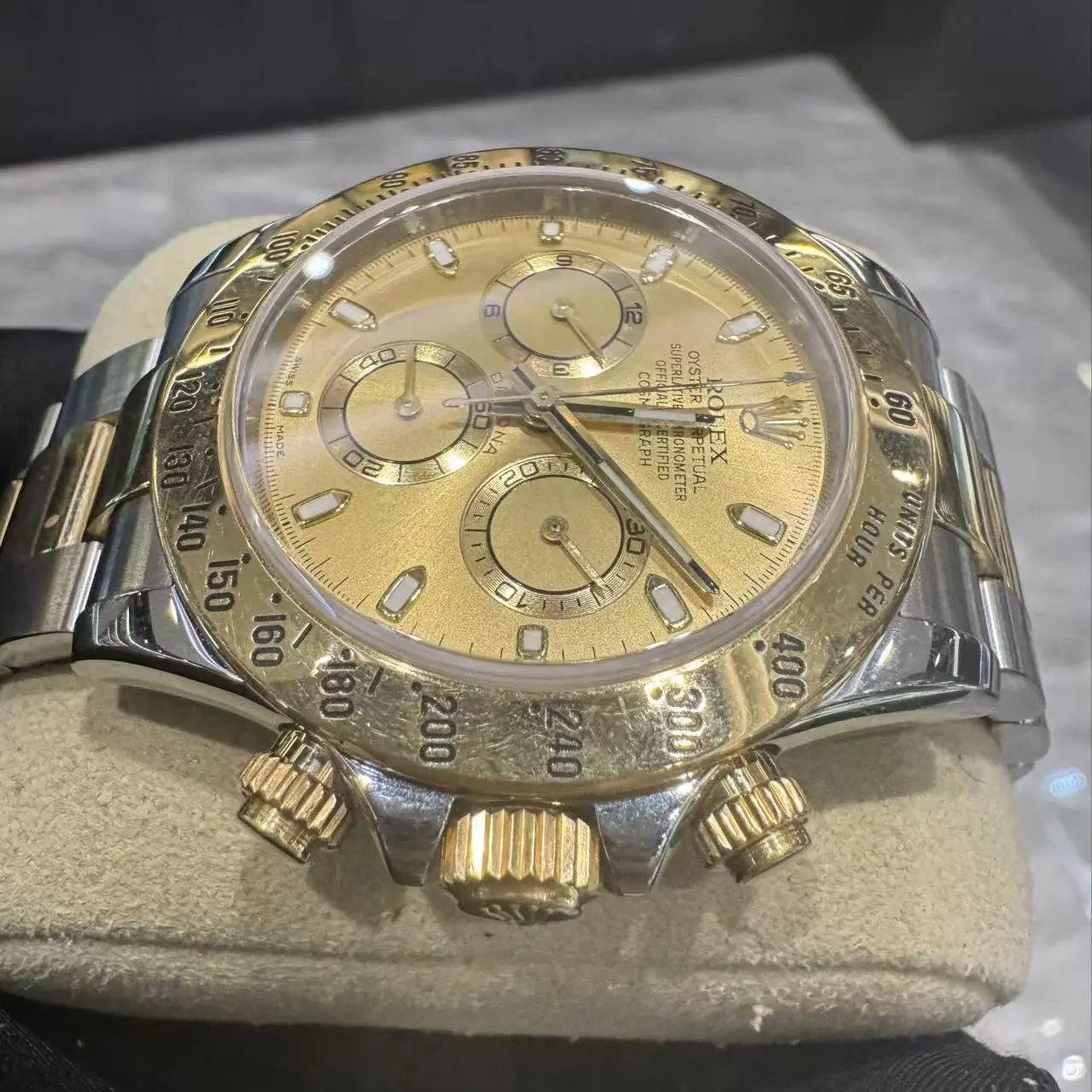 Rolex Daytona Side Dial