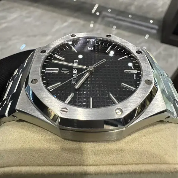 Audemars Piguet Royal Oak Side View