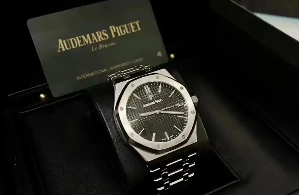 Macro Watch Distribution and Quality Control