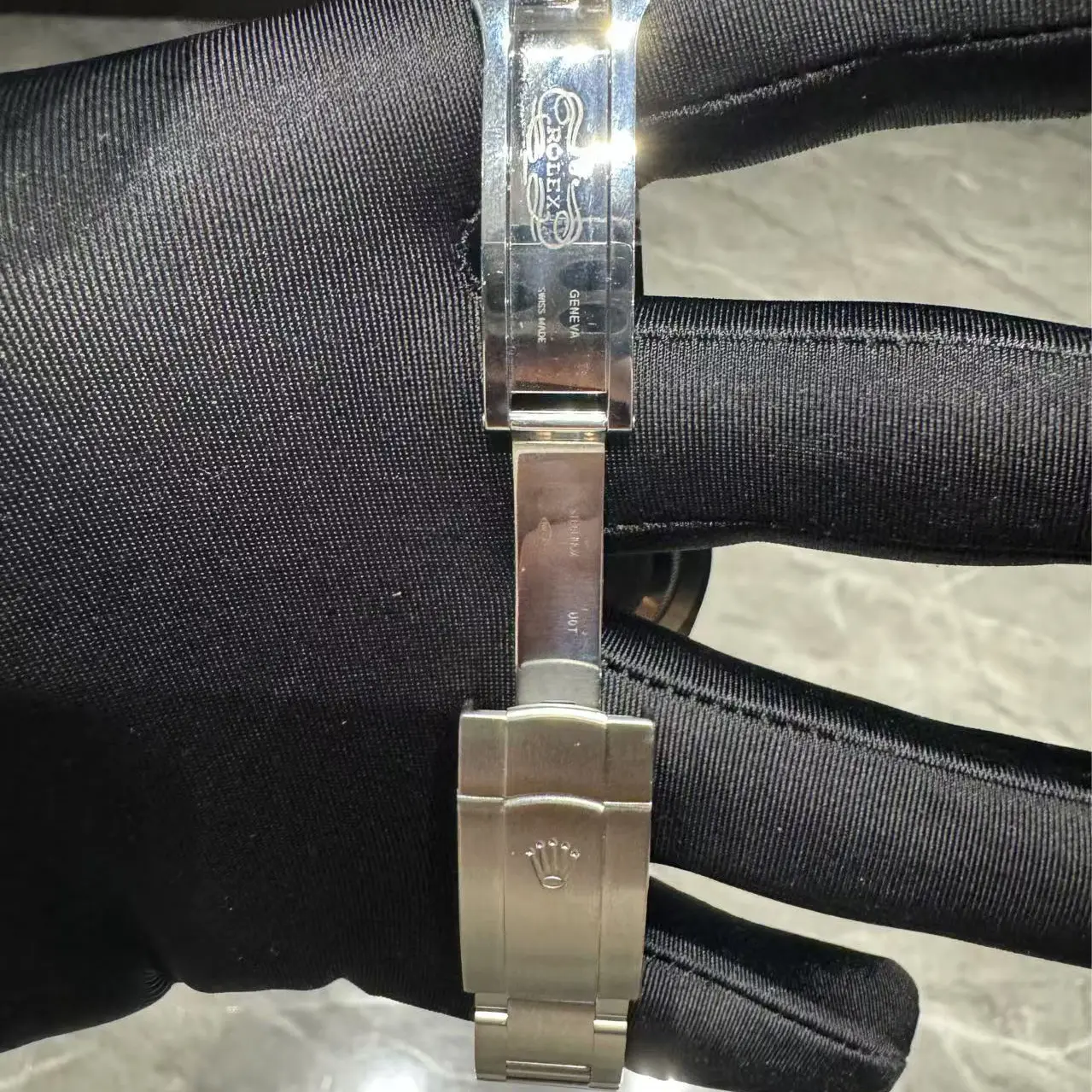 Rolex Oyster Clasp View 1