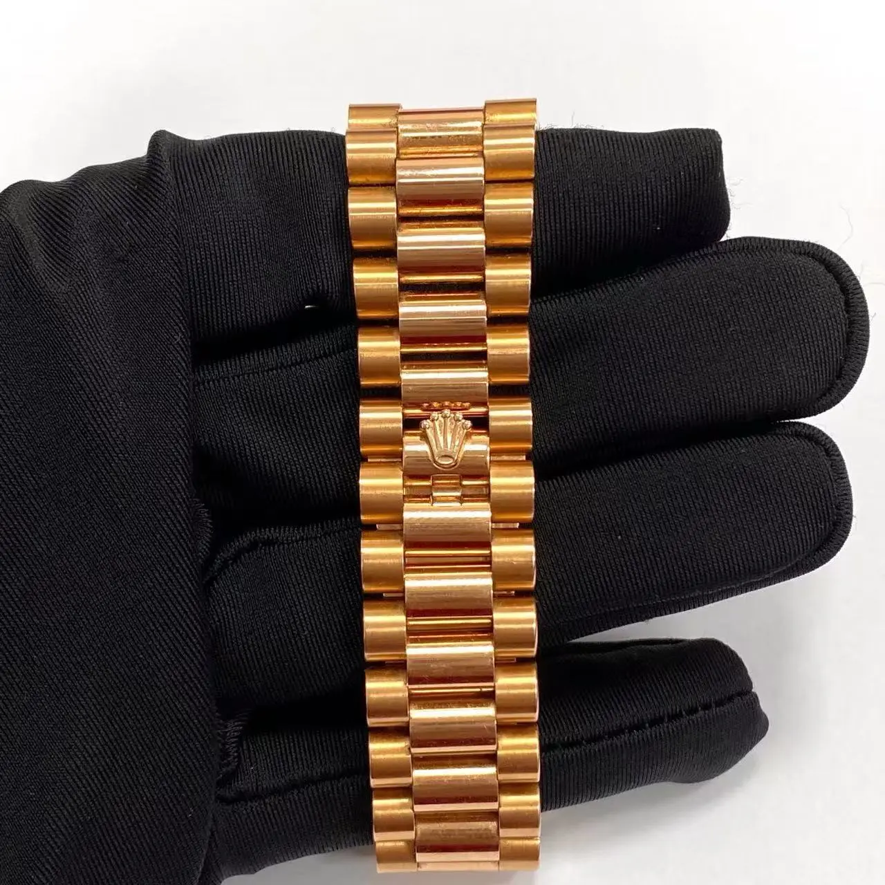Rolex Day-Date 36 Clasp Detail